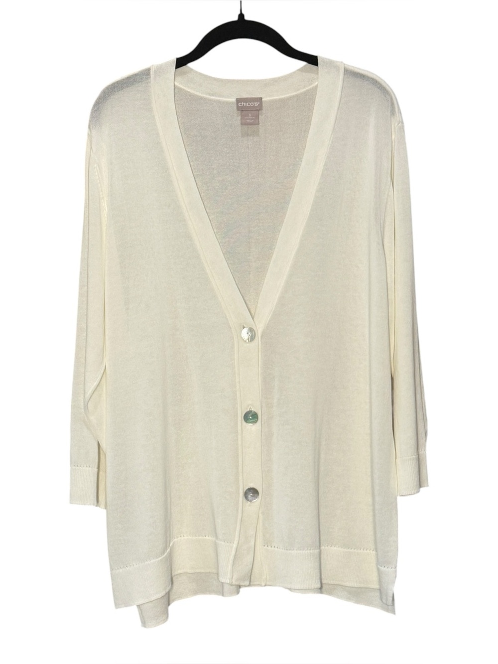 Size 3 (XL) Chico’s 3/4 Sleeve Cotton Blend Lightweight 3-Button‎ Cardigan